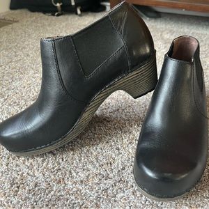 Dansko Marilyn Midi Boot Black Size EU 38 (size 7.5-8)